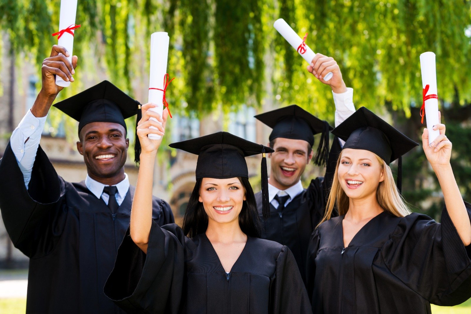 Top 10 International Scholarships Countries in 2025